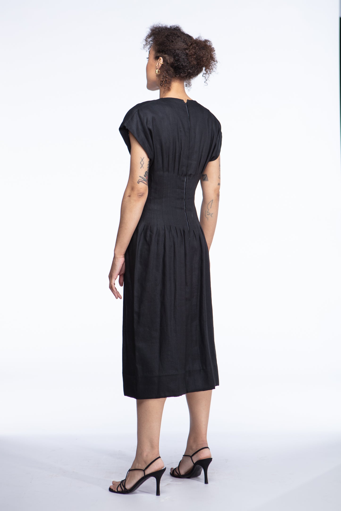 1940s darted-waist dress