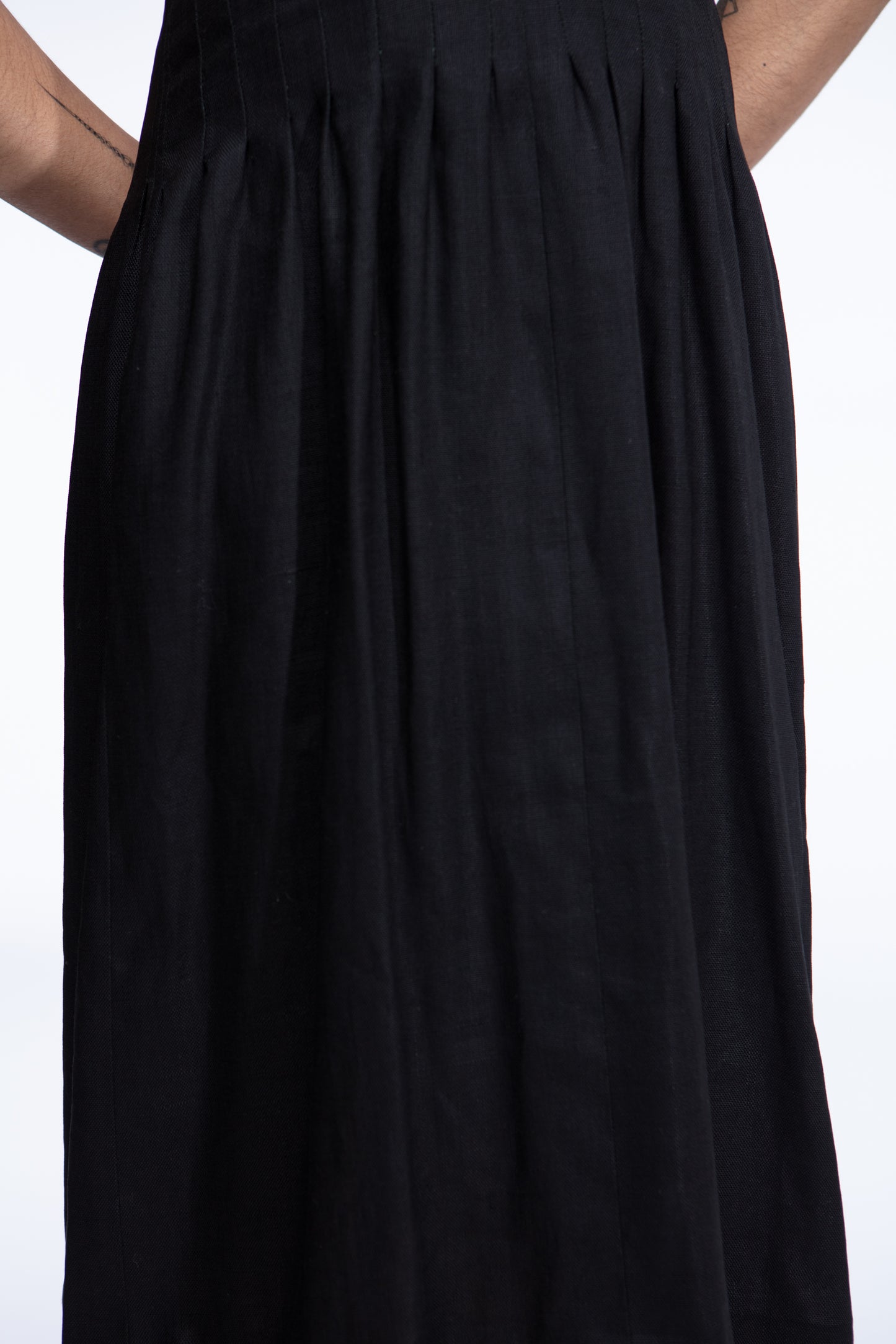 1940s darted-waist dress