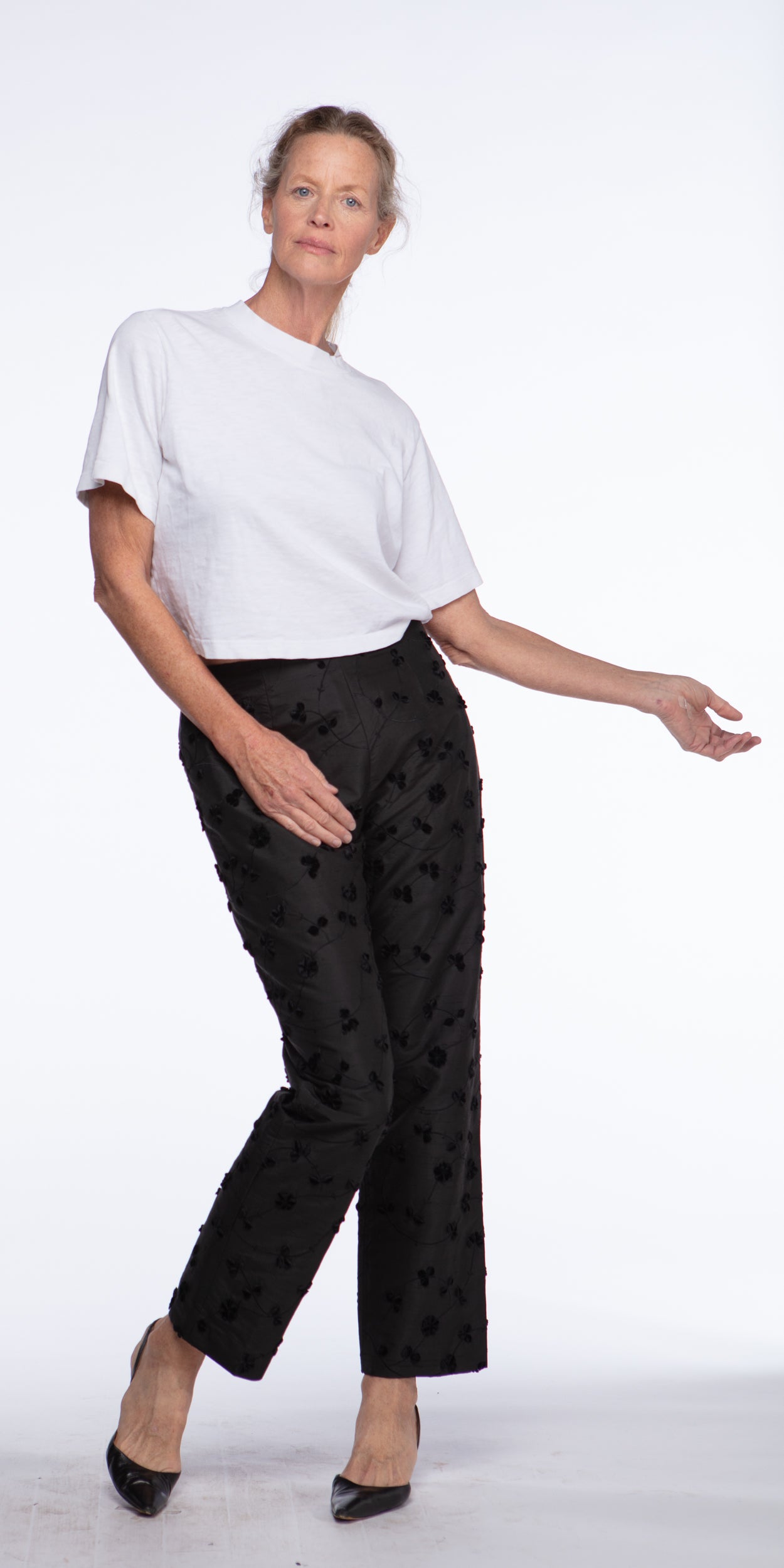 Black silk embroidered pants